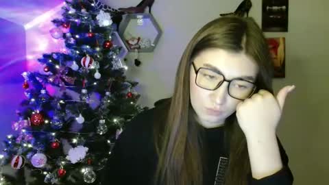 sweet girl and shine body online show from November 21, 12:25 pm