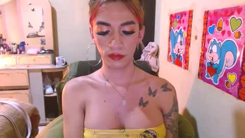 monicalimite123 online show from March 8, 8:35 pm