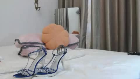 monicaluxxx online show from July 4, 4:43 pm