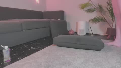 Monica online show from February 20, 6:26 am