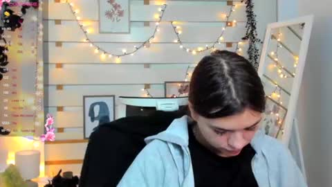 Monika online show from January 8, 1:50 pm