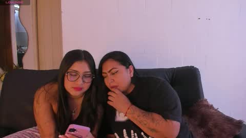 monikk__harrison online show from December 18, 1:17 pm