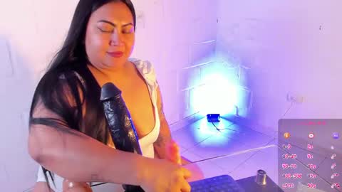 monikk__harrison online show from July 14, 2:05 am