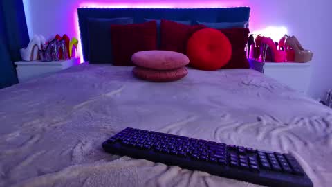 moniquebliss online show from March 9, 6:07 am