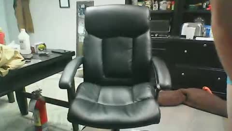 monkeypants04 online show from June 16, 7:29 pm