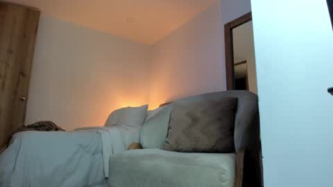 jalejoc online show from September 11, 2:46 am