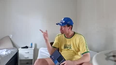 monoovo online show from July 8, 2:20 pm