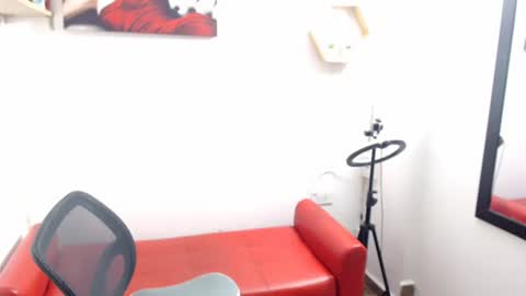 monserrat_diva online show from July 28, 8:01 pm