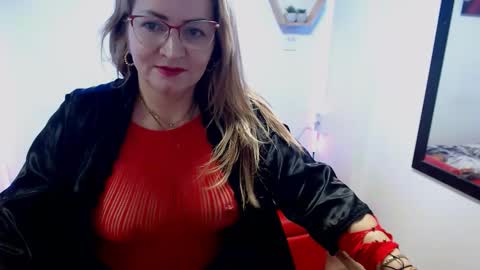 Snapshot of monserrat_diva chatting on September 23, 11:55 pm monserrat_diva online show from September 23, 11:55 pm