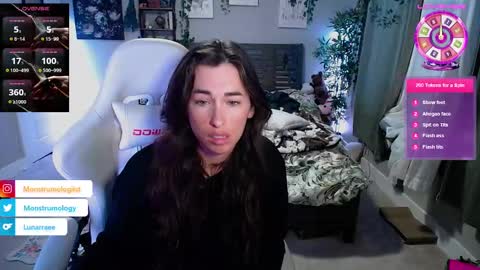 Snapshot of monstrumologist chatting on February 7, 3:02 am Lydia Mooney online show from February 7, 3:02 am