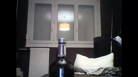 montmasse online show from April 25, 9:01 pm