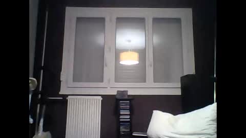 montmasse online show from April 27, 9:23 pm