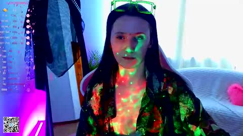 Lola online show from February 28, 9:47 am