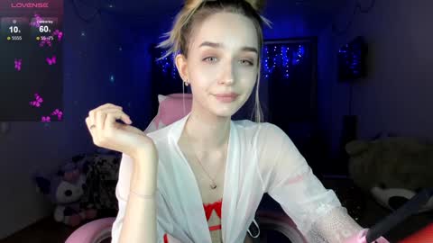 Moon online show from January 15, 7:23 pm