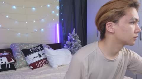 Felix and Maddy online show from December 16, 8:20 am