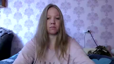 moon_linght000 online show from June 7, 5:34 am