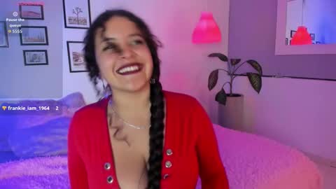 Moon  online show from December 15, 1:29 pm