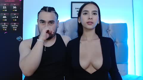 Snapshot of moonbrunettee chatting on December 18, 2:38 pm moonbrunettee online show from December 18, 2:38 pm