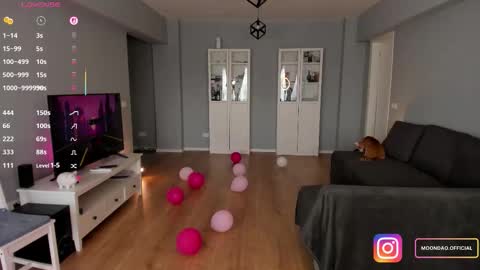 Anna online show from March 6, 7:51 am