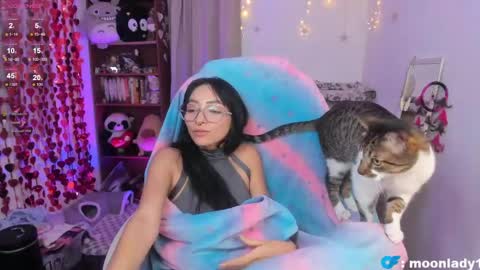 MOON  online show from April 29, 3:22 am