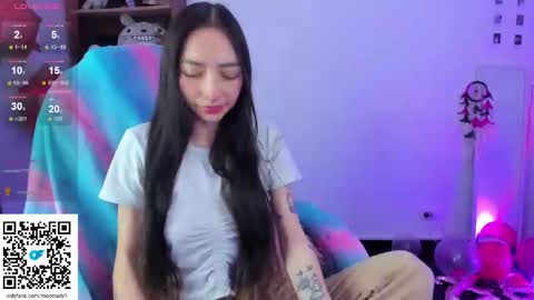 MOON  online show from March 5, 10:10 pm