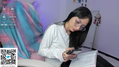 MOON  online show from September 24, 4:41 am