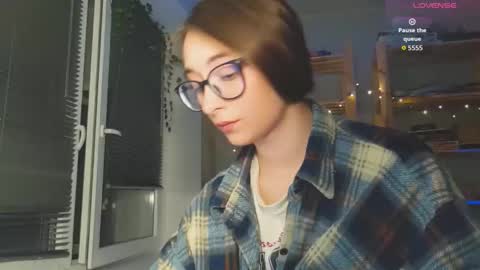 Snapshot of moonlight__lovers chatting on October 5, 10:28 pm Dana online show from October 5, 10:28 pm