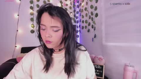 moonliight__ online show from September 18, 9:30 pm