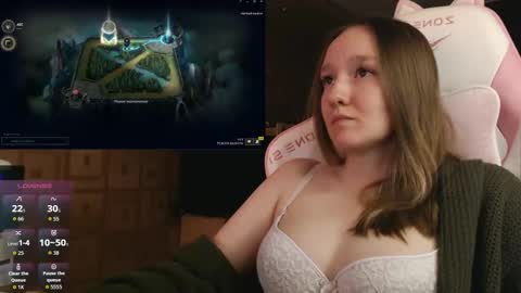 Snapshot of moonlish_siren chatting on September 11, 8:54 pm Katrin online show from September 11, 8:54 pm