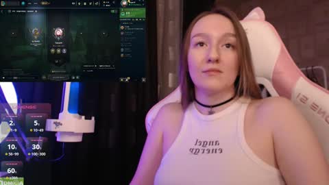 Snapshot of moonlish_siren chatting on February 26, 9:09 pm Katrin online show from February 26, 9:09 pm