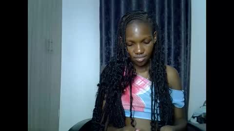 Moonlitdesire0 online show from May 16, 8:51 pm
