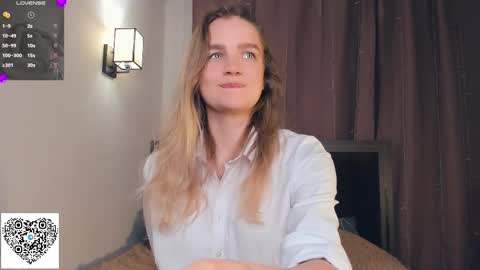 Snapshot of moonperedz chatting on September 25, 7:10 pm Eva online show from September 25, 7:10 pm