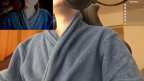 Moonsire online show from January 12, 4:08 pm