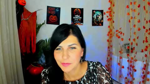 Ask me  online show from October 26, 12:06 pm