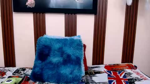 alexia online show from July 1, 7:00 pm