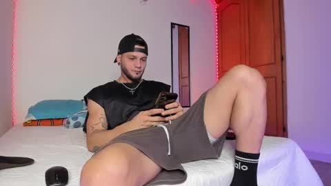 morenosiam online show from November 9, 10:56 pm