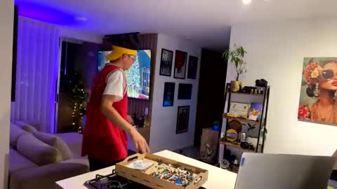   online show from November 13, 1:19 am