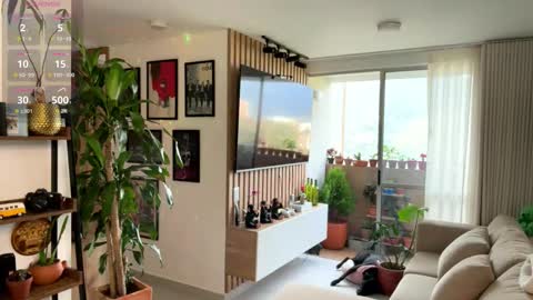   online show from February 21, 9:29 pm