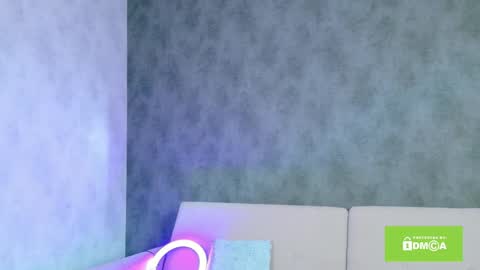 Emilia online show from April 29, 3:33 am