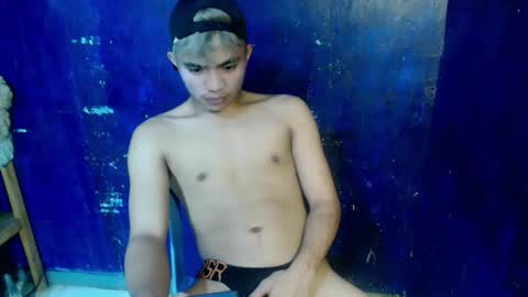mostwantedtwink online show from May 3, 8:53 am