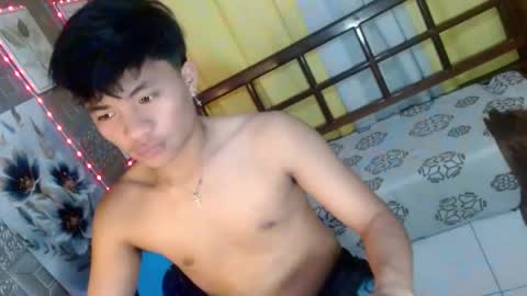 mostwantedtwink online show from June 28, 2:02 pm