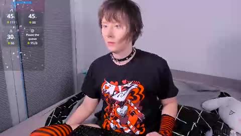 mothkink Moth  -  online show from July 6, 7:05 pm