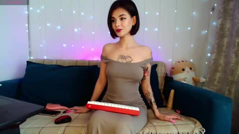 Snapshot of moto_ponchik chatting on February 25, 11:32 am Kris online show from February 25, 11:32 am