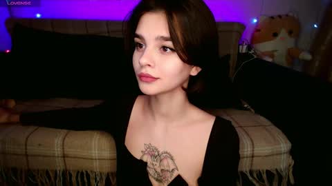 Snapshot of moto_ponchik chatting on March 10, 3:41 pm Kris online show from March 10, 3:41 pm