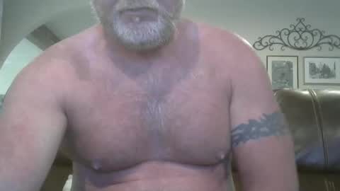 motorguy08 online show from November 12, 3:58 pm