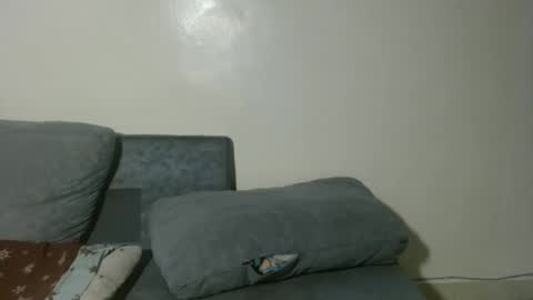 moun_chrie online show from November 22, 6:17 pm