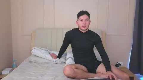 Danny  Aleja online show from June 27, 6:25 pm