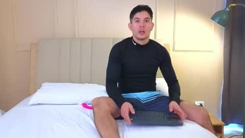 Danny  Aleja online show from April 29, 6:02 pm