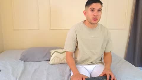 Danny  Aleja online show from September 13, 6:10 pm