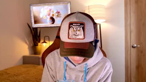 Mr Evans online show from November 20, 4:48 pm